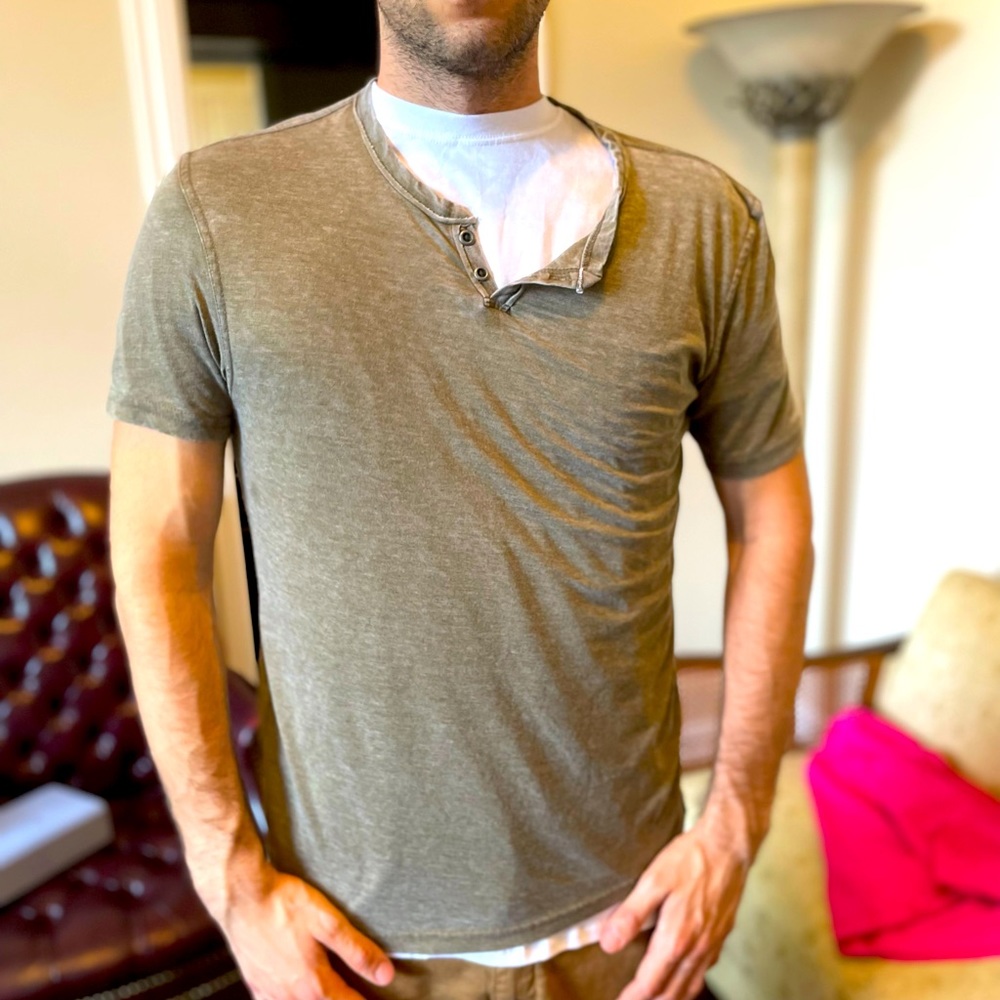 Men’s used Rugged Lucky Brand Olive Green Cotton Tee Medium